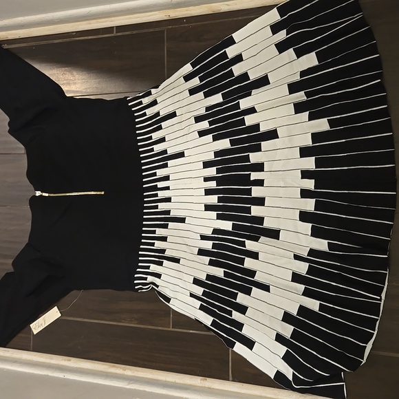 Eliza J Black And White Knit Piano Dress Sz 1X  NWT - Picture 6 of 8